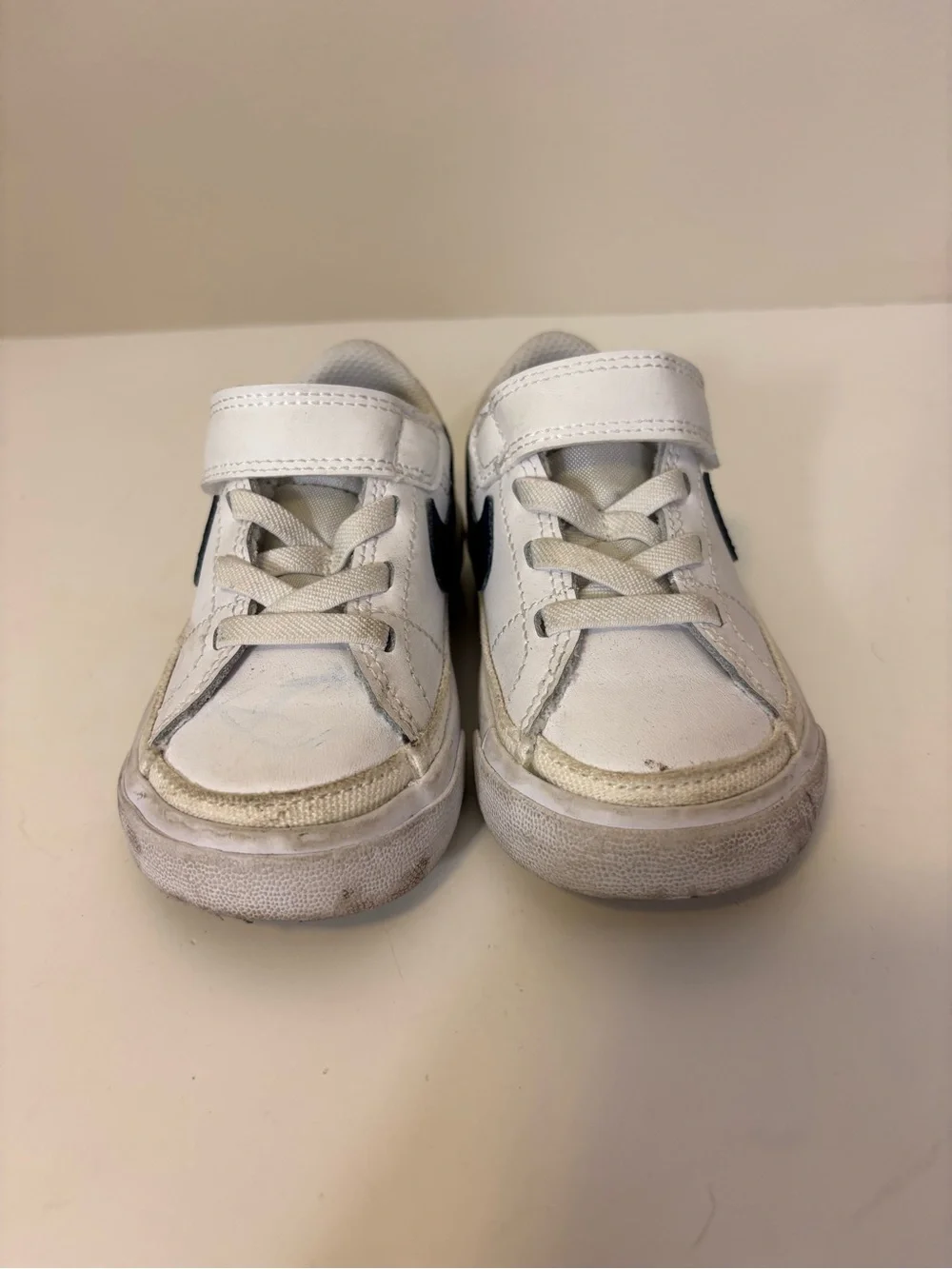 Nike Baby White & Black Strap Low-Top Sneakers Size 6